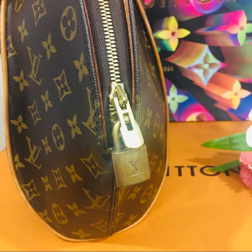 โ SOLD โ ๐ฏ Authentic Louis Vuitton Ellipse GM - Picture 7 of 14